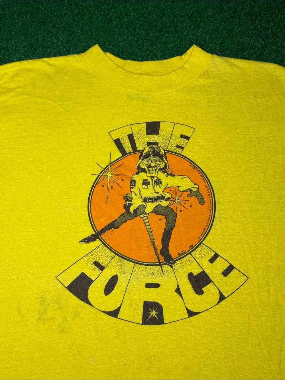 Vintage 70s The Force T-shirt, Police Product News Cops ACAB Ken Dodd 1979 Large